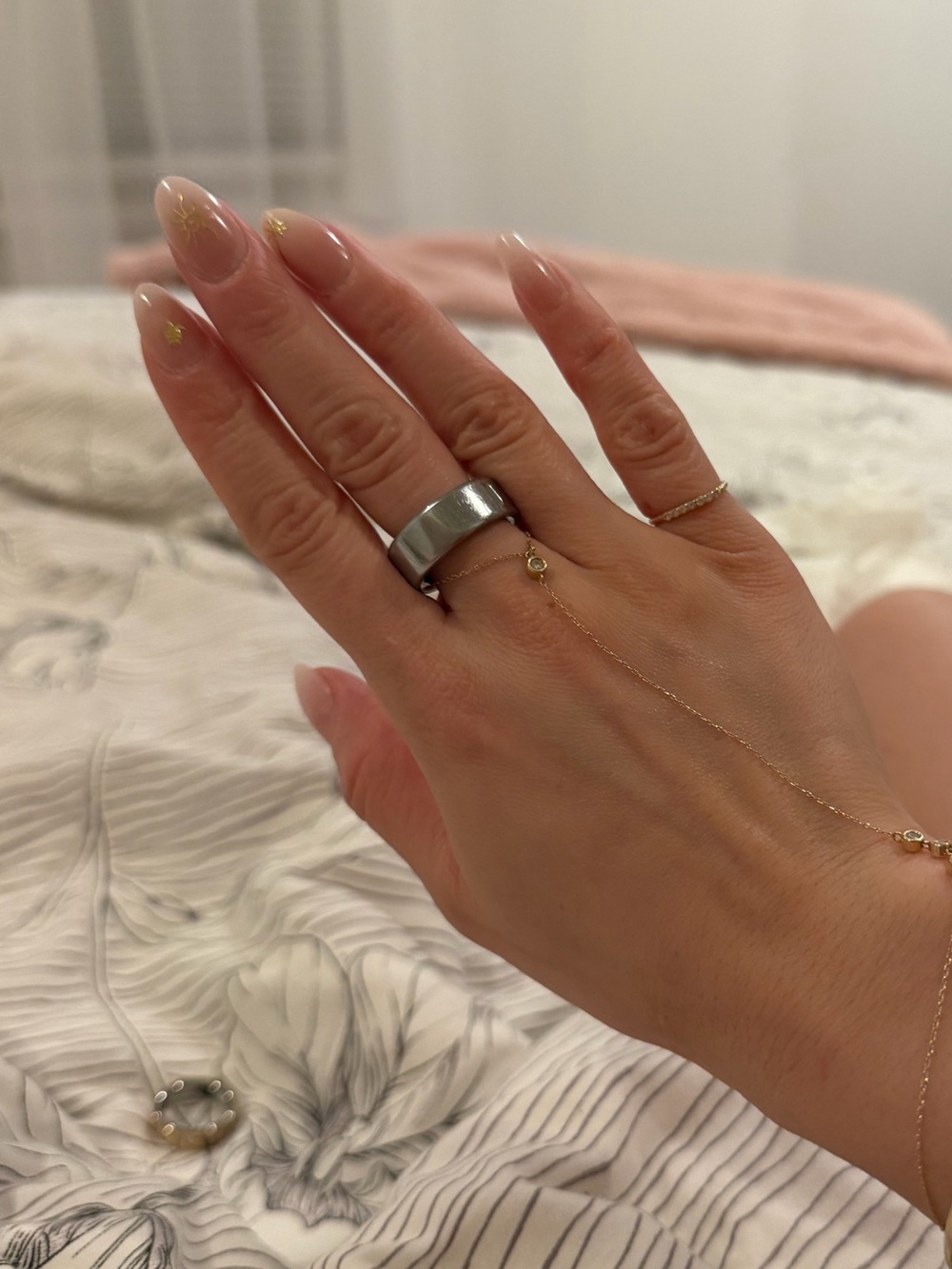 Oura Ring Gen 4 Size 7 Silver - Picture 2 of 6